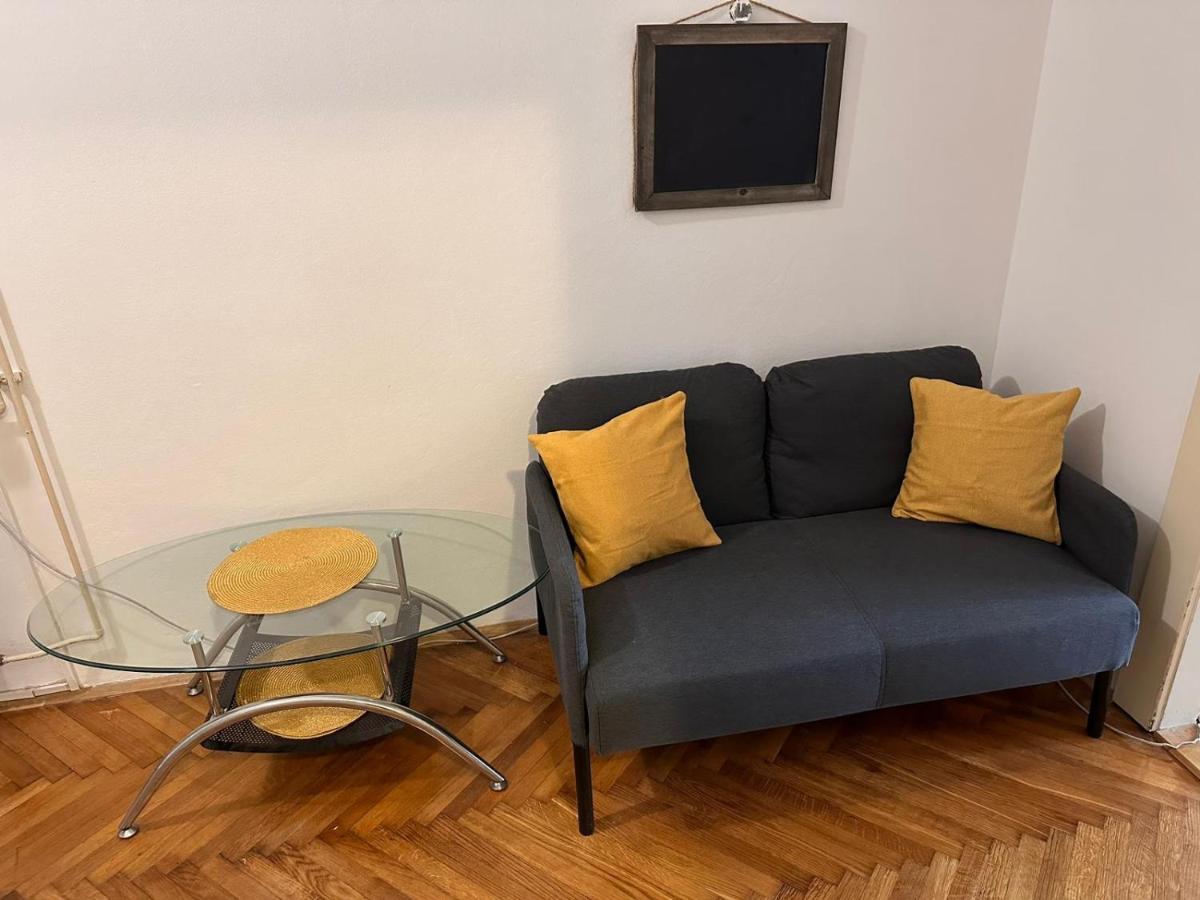 Apartman Grey Zagreb Buitenkant foto