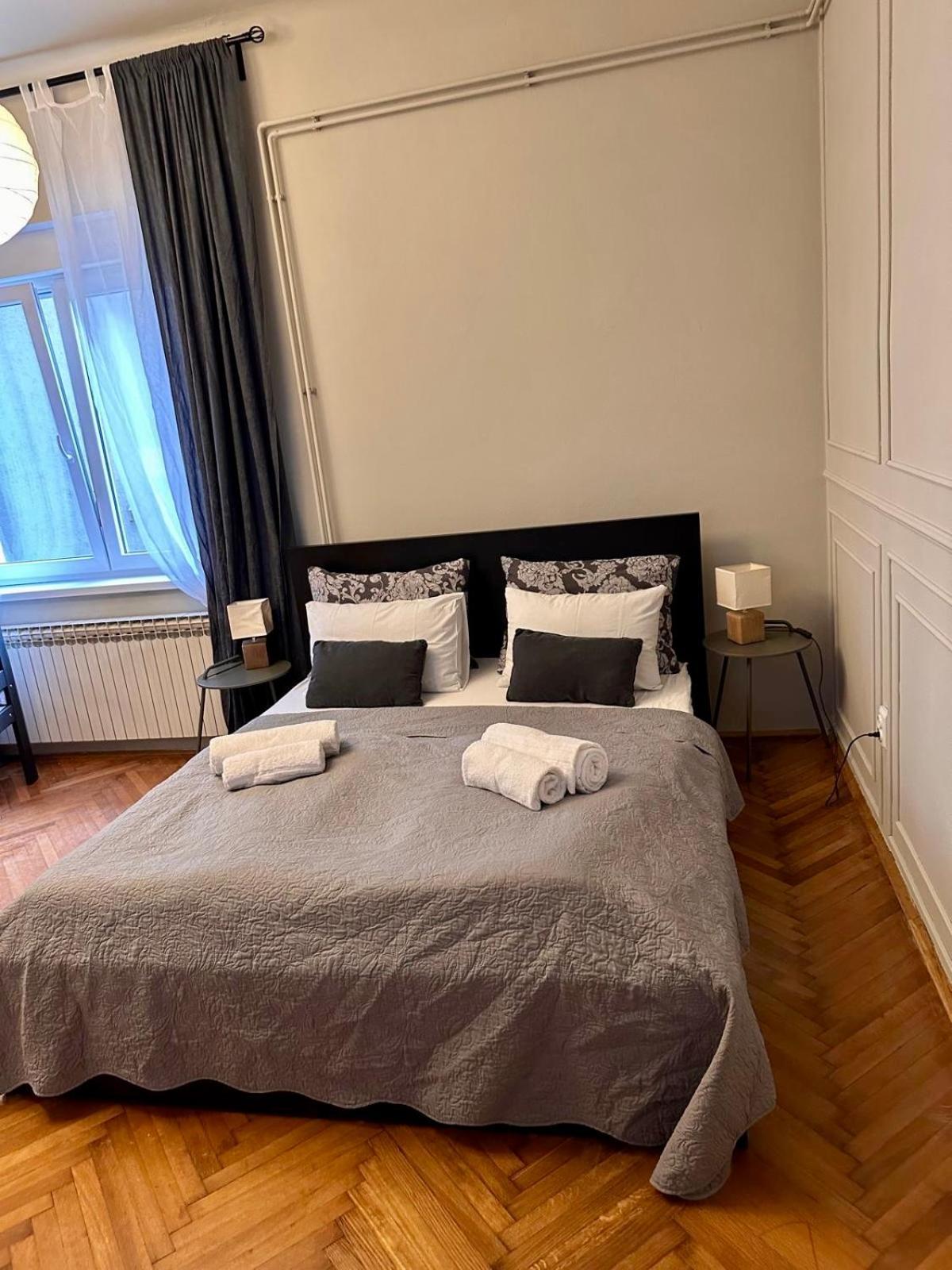 Apartman Grey Zagreb Buitenkant foto